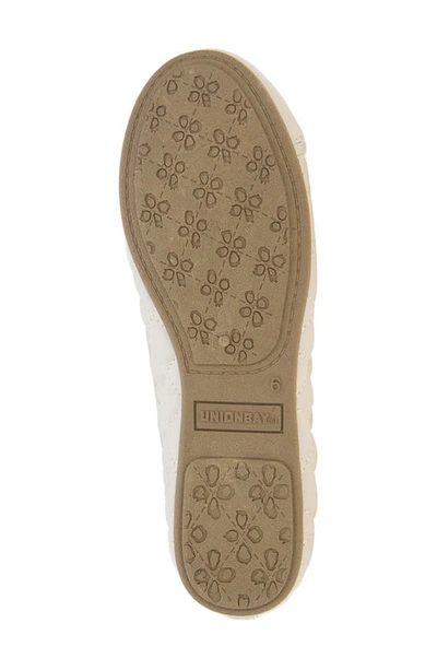 Shop Unionbay Diana Chain Quilted Flat In Ivory
