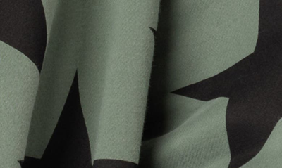 Edikted Star At Me Oversize Hoodie In Olive