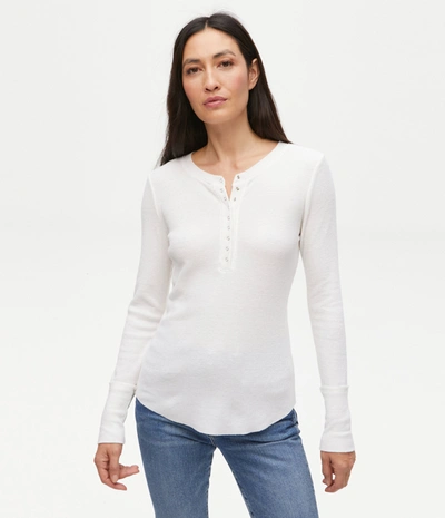 Michael Stars Regan Thermal Henley Tee In Chalk