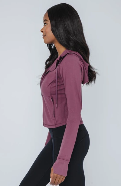 90 Degree By Reflex Cropped Zip Up Hooded Jacket In Mauve Wine