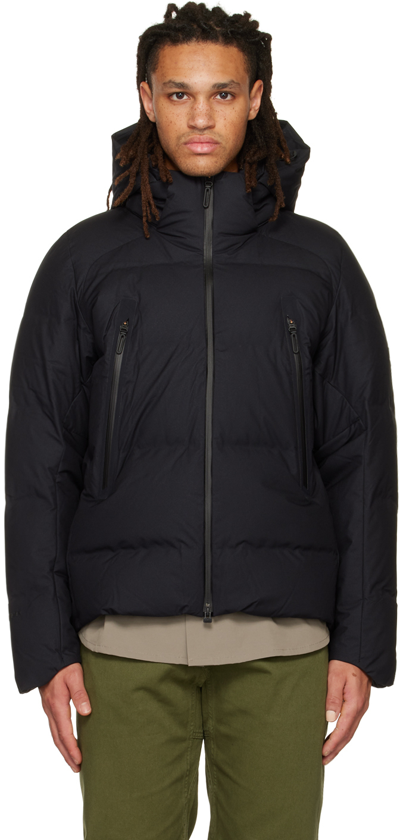 Shop Descente Black Mizusawa Ambit Down Jacket In Bk