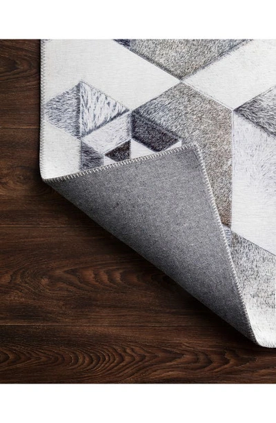 Loloi Maddox Collection Rug In Grey / Ivory