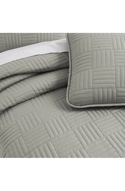 Southshore Fine Linens Grid Oversized Quilt Set In Grey