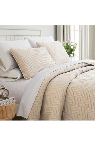 Southshore Fine Linens Grid Oversized Quilt Set In Taupe