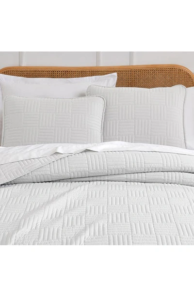 Southshore Fine Linens Grid Oversized Quilt Set In White