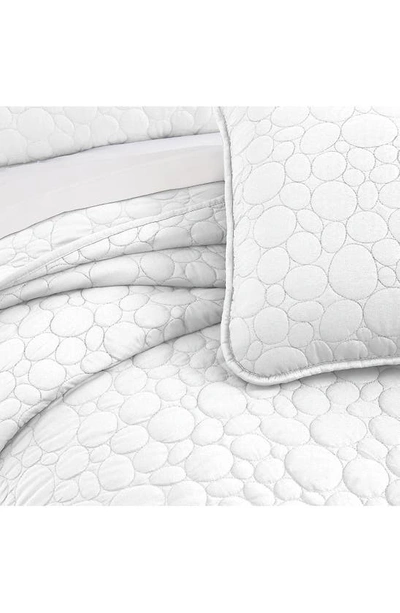 Southshore Fine Linens Pebble Embroidered Microfiber Oversize Quilt Set In White