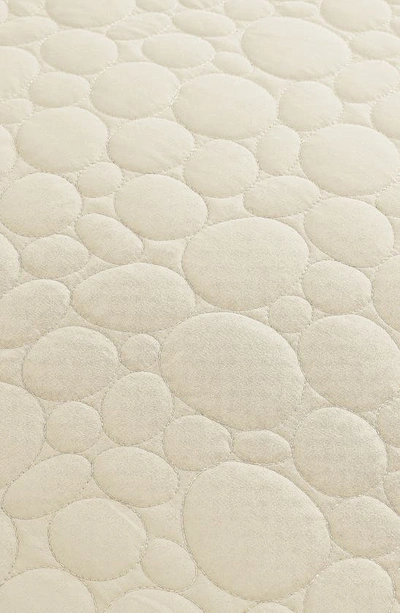 Southshore Fine Linens Pebble Embroidered Microfiber Oversize Quilt Set In Cream