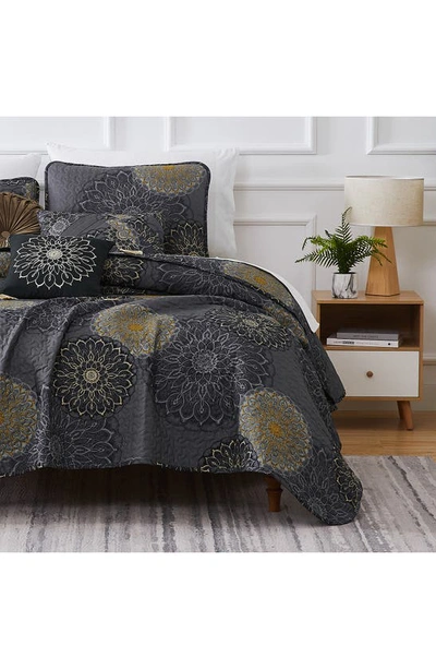 Southshore Fine Linens Midnight Floral Quilt Set In Black