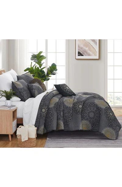 Southshore Fine Linens Midnight Floral Quilt Set In Black