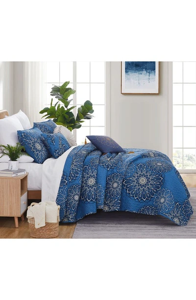 Shop Southshore Fine Linens Midnight Floral Quilt Set In Blue