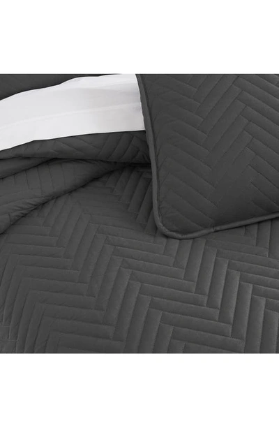 Southshore Fine Linens Chevron Quilt Set In Slate