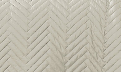 Southshore Fine Linens Chevron Quilt Set In Alabaster
