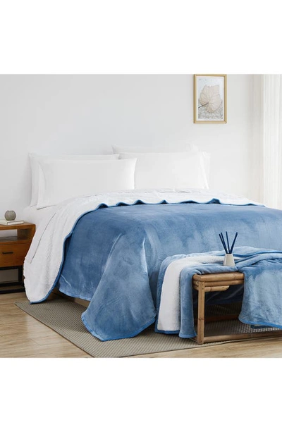 Southshore Fine Linens Faux Shearling Fleece Oversized Reversible Blanket In Blue