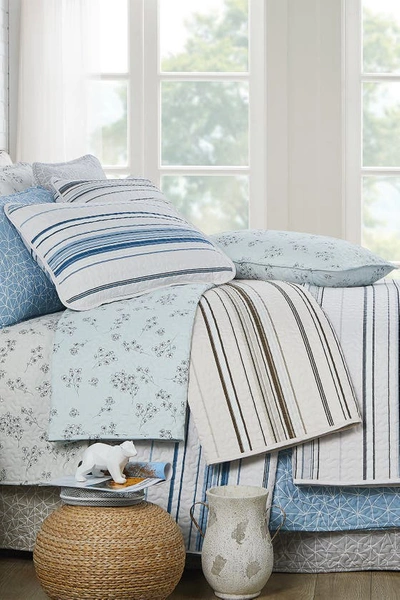 Southshore Fine Linens Geometric Maze Oversized Quilt Sets In Geometric Maze Blue