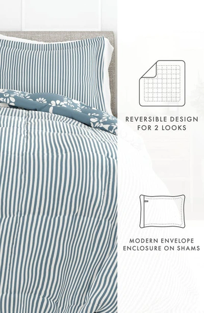 Homespun Premium Ultra Soft Daisy Medallion Reversible Down-alternative Comforter Set In Light Blue