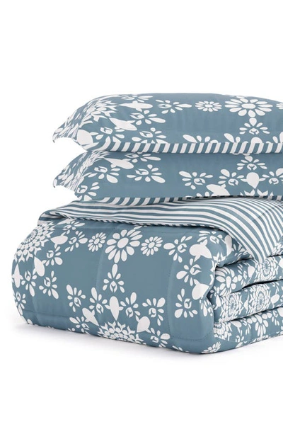 Homespun Premium Ultra Soft Daisy Medallion Reversible Down-alternative Comforter Set In Light Blue