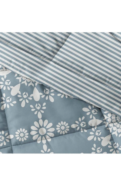 Homespun Premium Ultra Soft Daisy Medallion Reversible Down-alternative Comforter Set In Light Blue