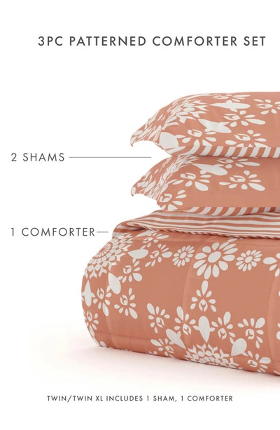 Homespun Premium Ultra Soft Daisy Medallion Reversible Down-alternative Comforter Set In Clay