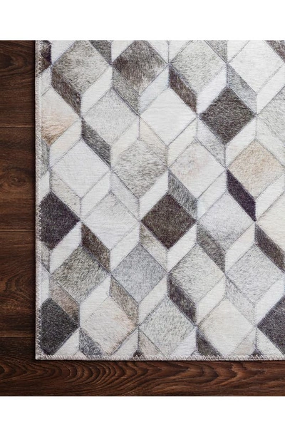 Loloi Maddox Collection Rug In Grey / Mocha