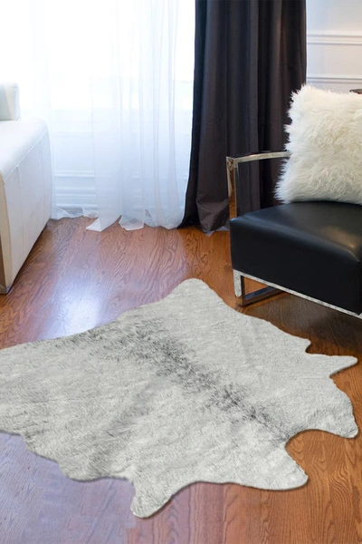 Luxe Grey Faux Cowhide Rug In Grey