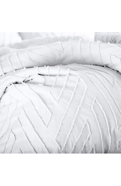 Southshore Fine Linens Chevron Jacquard Comforter Set In White