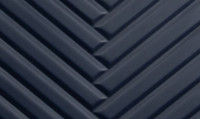 Kenneth Cole Madison Square 20-inch Hardshell Spinner Case In Navy