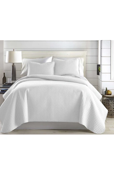 Shop Southshore Fine Linens Vilano Springs Oversized Quilt Set In Bright White