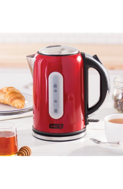 Dash Rapid Electric Kettle In Red
