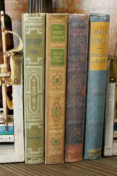 Willow Row Boat Bookend In White