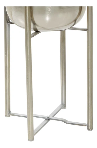 Willow Row Contemporary Iron Planter In Silver