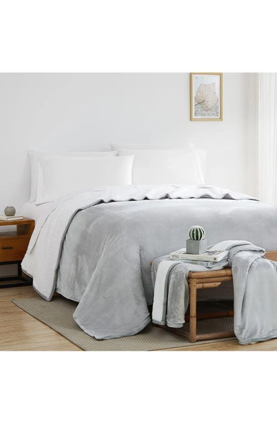 Southshore Fine Linens Microfleece Faux Shearling Lined Reversible Throw Blanket In Grey