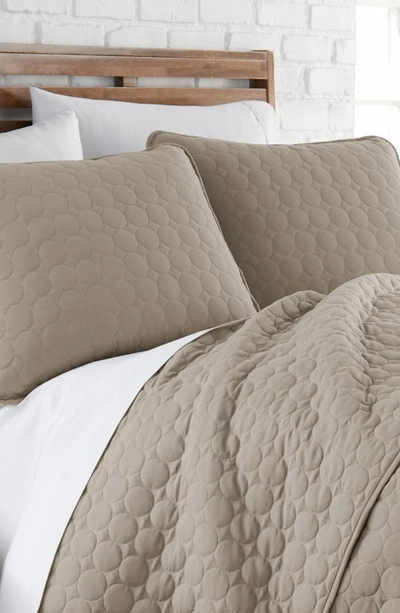 Southshore Fine Linens Ultra-soft Oversized Quilt Set In Sandy Taupe