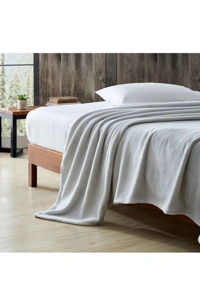 Eddie Bauer Bi-color Premium Plush Fleece Throw Blanket In Pebble