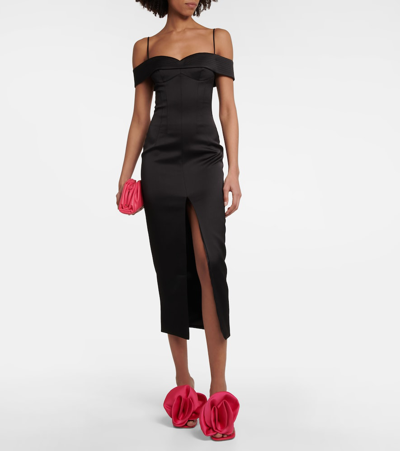 露肩缎布中长连衣裙