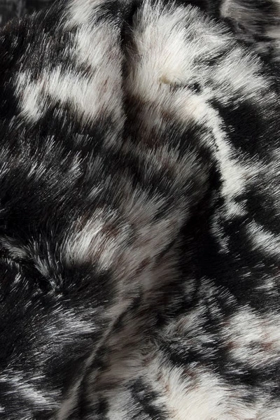 Luxe Edinburgh Black/white Faux Hide Rug In S P Black/white