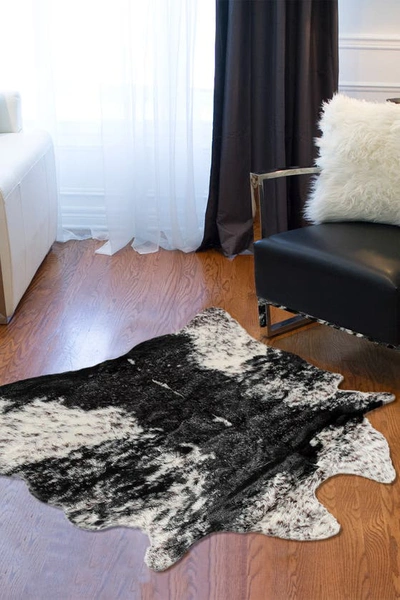 Luxe Edinburgh Black/white Faux Hide Rug In S P Black/white