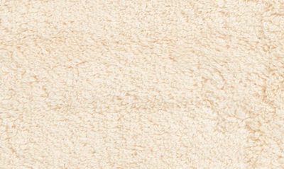 Matouk Lotus Hand Towel In Champagne