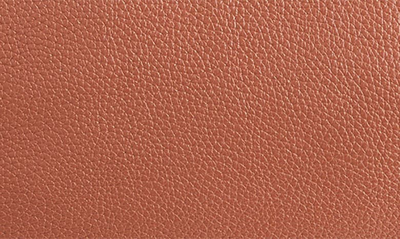 Royce New York Medium Leather Duffle Bag In Tan