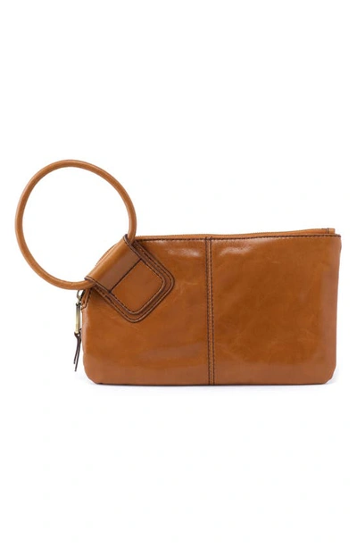 Hobo Sable Clutch In Truffle