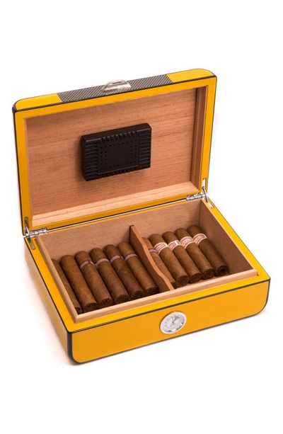 Bey-berk Carbon Fiber 25-cigar Humidor In Yellow