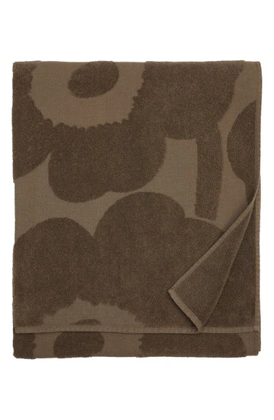 Shop Marimekko Unikko Towel In Dark Sand