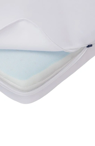 Casper Foam Pillow With Snow Technology, Standard In White