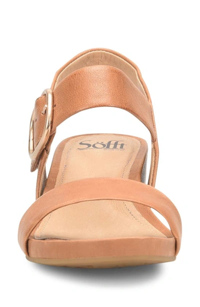 Söfft Vaya Wedge Sandal In Luggage