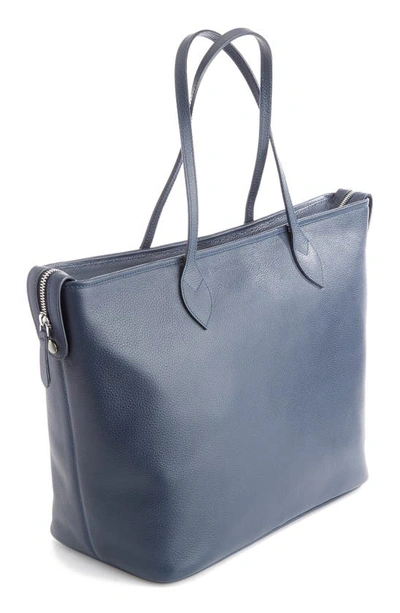 Royce New York Personalized Leather Tote With Wristlet In Navy Blue - Deboss