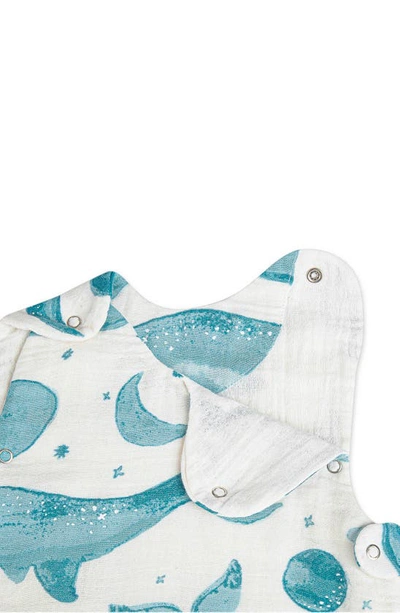 Crane Baby Cotton Wearable Blanket In Blue/white