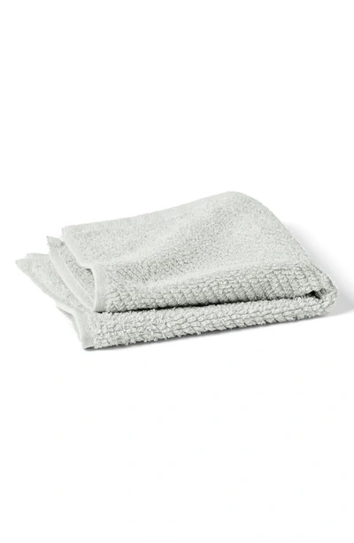 Shop Coyuchi Air Weight® Set Of 6 Organic Cotton Washcloths In Fog