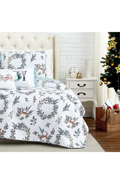Southshore Fine Linens Happy Holidays Quilt Set In Happy Holidays