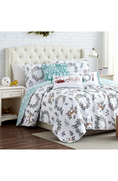 Southshore Fine Linens Happy Holidays Quilt Set In Happy Holidays
