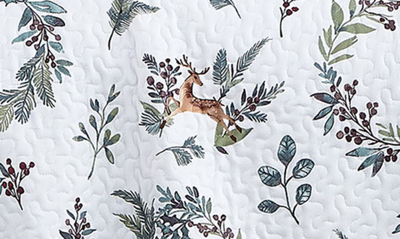 Southshore Fine Linens Happy Holidays Quilt Set In Happy Holidays