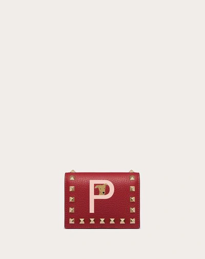 Shop Valentino Garavani Garavani Rockstud Pet Customizable Wallet Woman Red V./poudre Uni In ロッソ V./パウダー